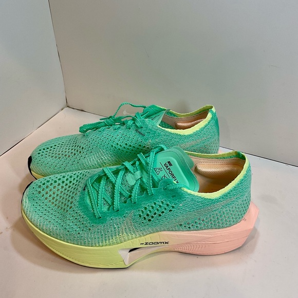 NIKE Zoomx Vaporfly NEXT% Mint Foam/Sail-Sunset HQ3505